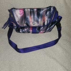 Lululemon purse
